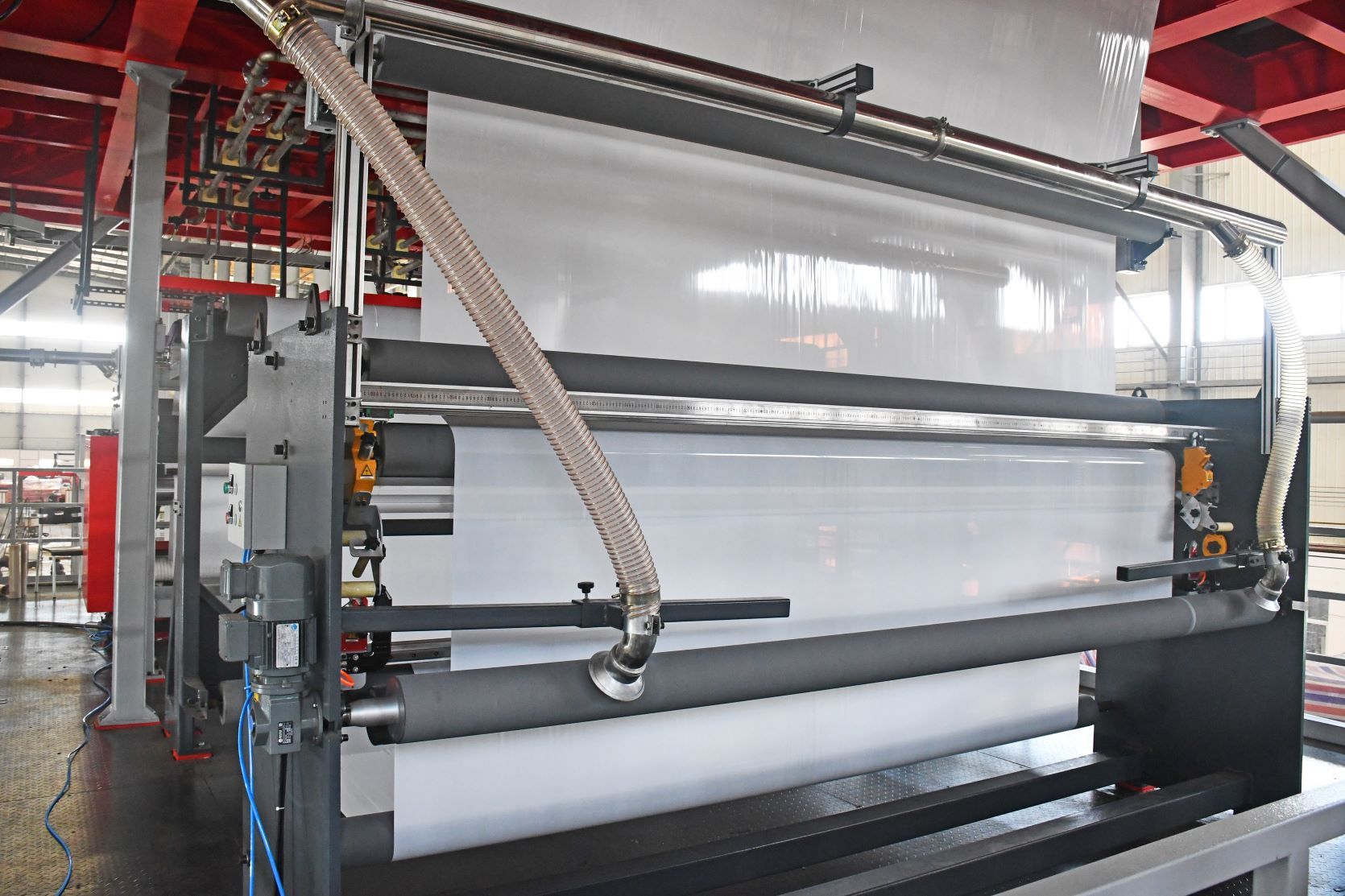 五层共挤薄膜吹膜机组带在线纵向拉伸装置的张力传感器