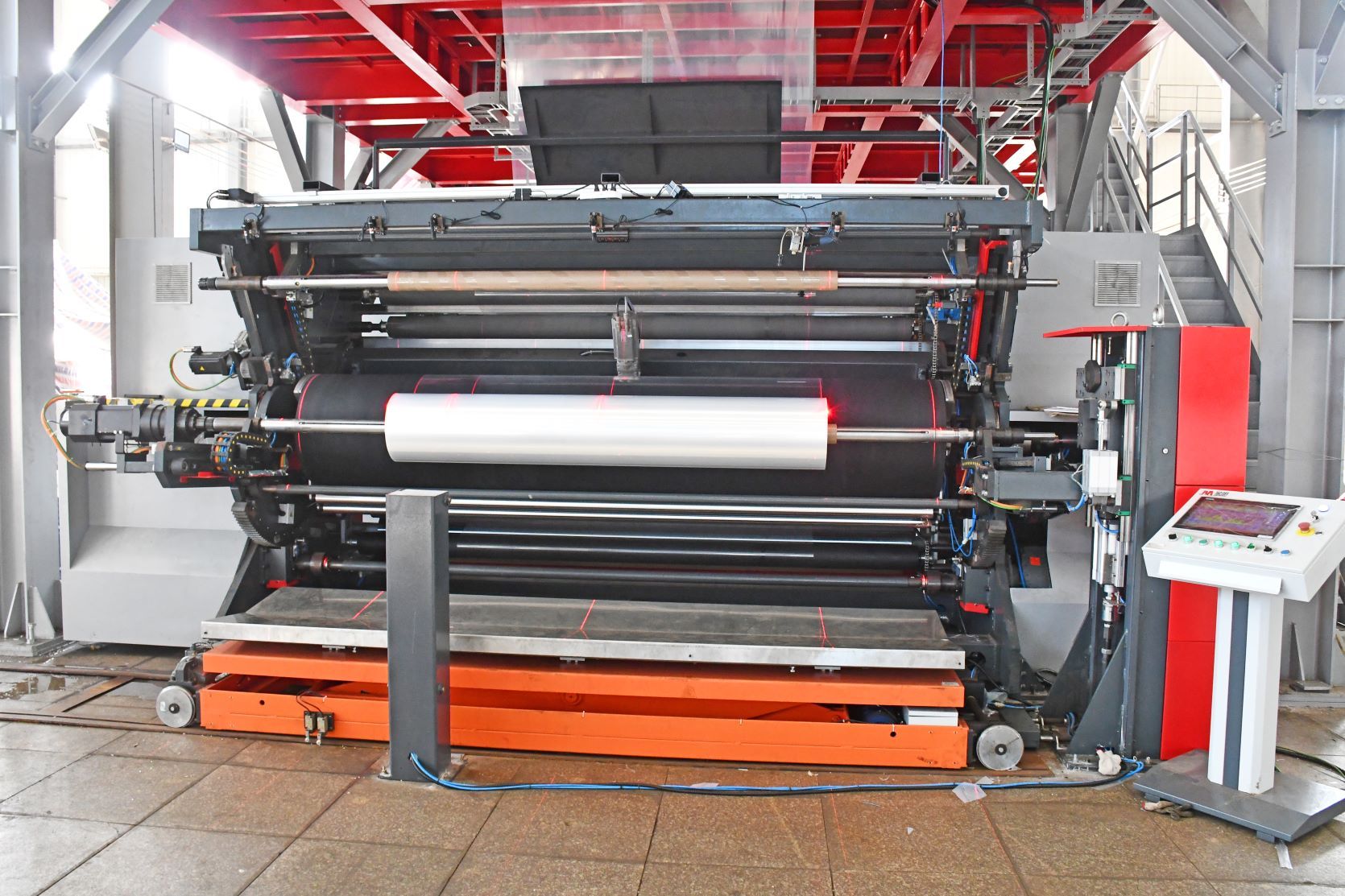 五层共挤薄膜吹膜机组带在线纵向拉伸装置的西门子集中控制系统