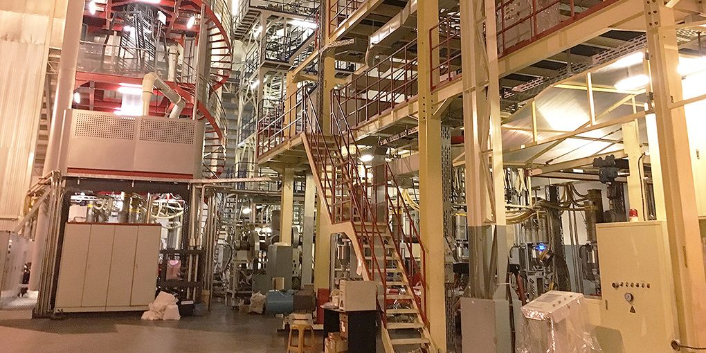 五层POD薄膜吹塑机组的整机