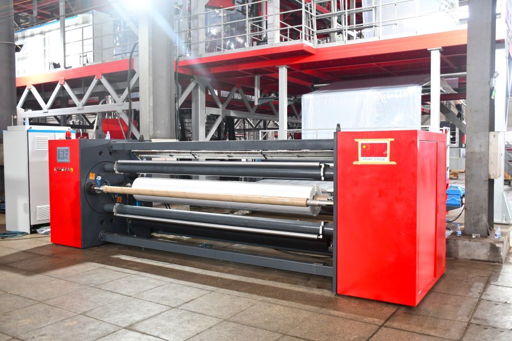 五层共挤农用薄膜吹膜机组的中心翻转架卷取收卷机