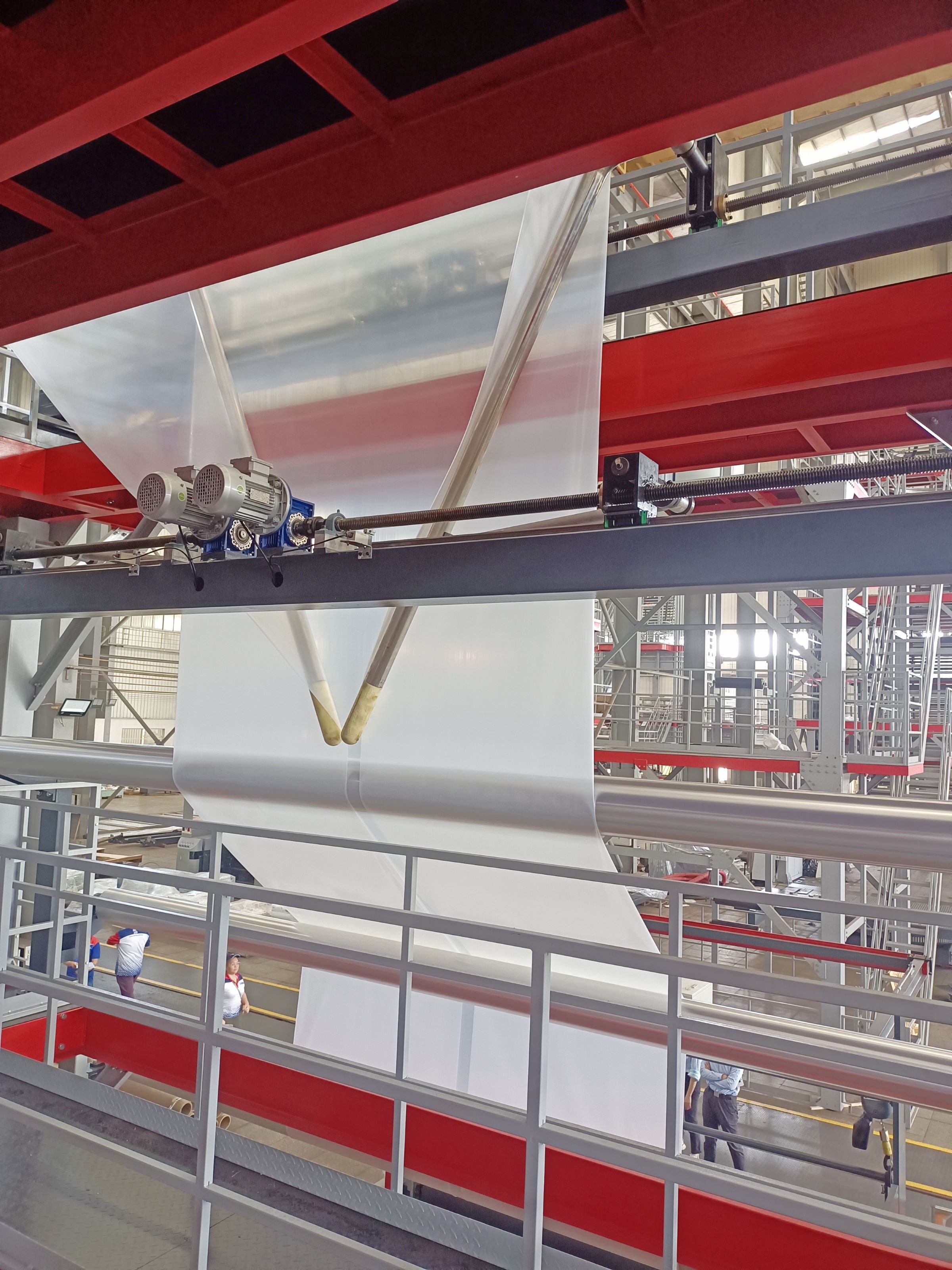 五层16米农膜吹膜机组的左右辊