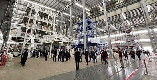 Jinming successfully demonstrated a 5-layer co-extrusion high-performance blown film extrusion line for the production of FFS heavy-duty film in an open house event.